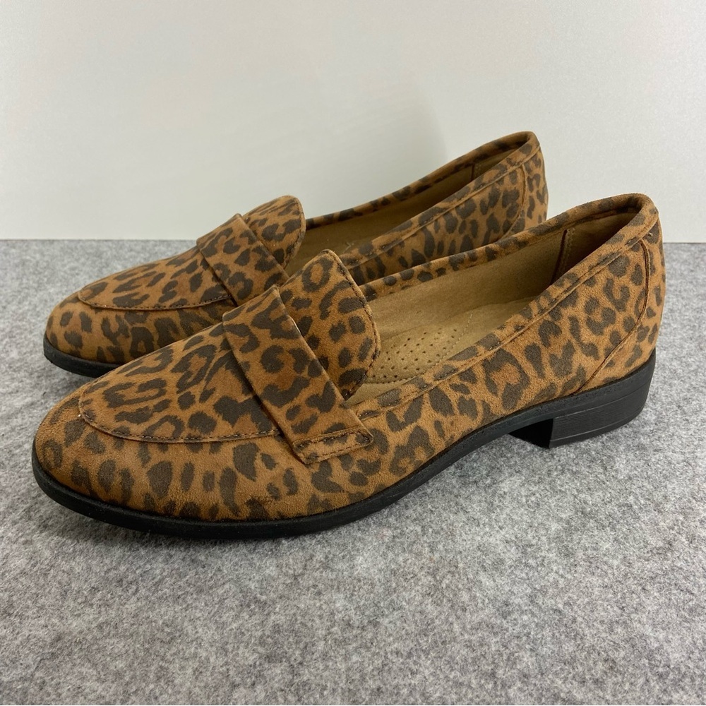 Clarks Leopard Print Trish Willow Leather Loafers Women’s Size 7.5M
